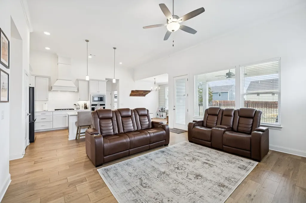 6407 Desmond Avenue Murfreesboro TN 37128