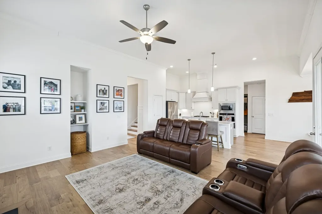 6407 Desmond Avenue Murfreesboro TN 37128