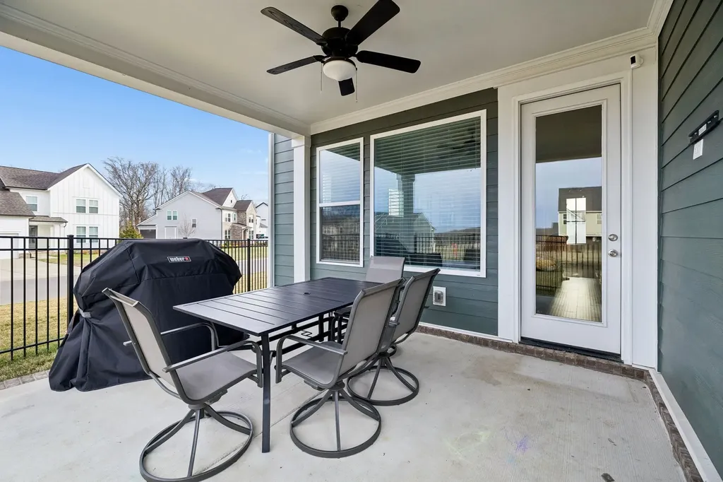 6407 Desmond Avenue Murfreesboro TN 37128