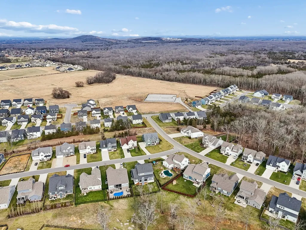 6407 Desmond Avenue Murfreesboro TN 37128