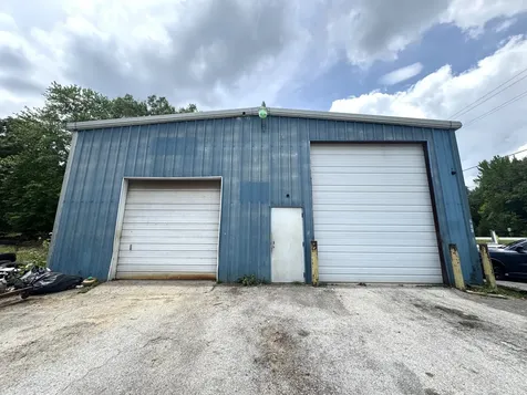 4065 Metro 41a Highway Normandy TN 37360