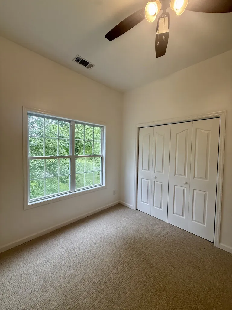 43 Hawthorne Dr, N Lawrenceburg TN 38464