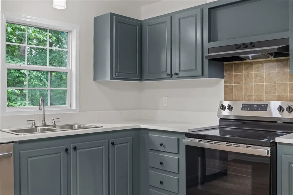10410 Ridgecrest Drive Bon Aqua TN 37025