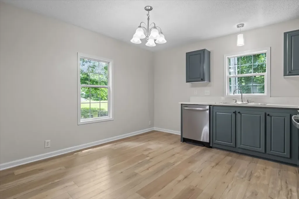 10410 Ridgecrest Drive Bon Aqua TN 37025