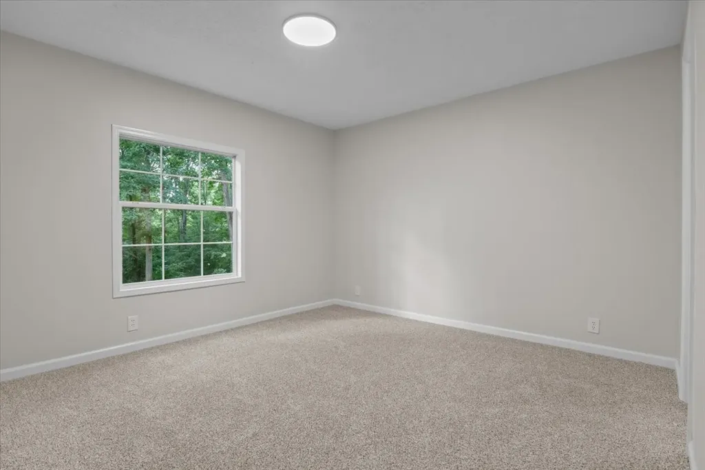 10410 Ridgecrest Drive Bon Aqua TN 37025