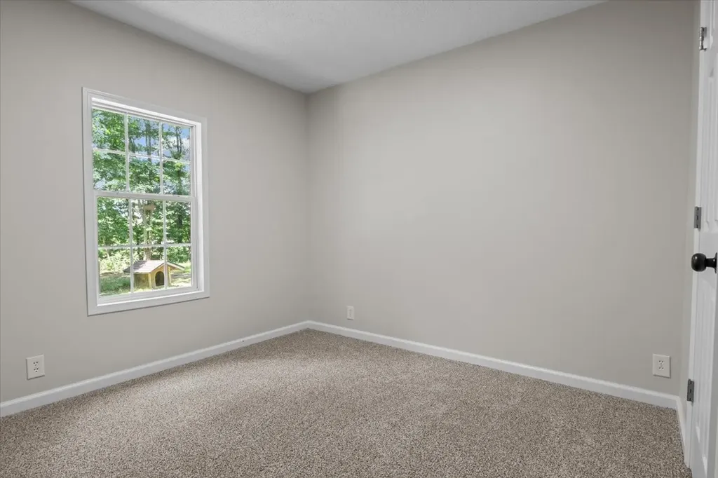 10410 Ridgecrest Drive Bon Aqua TN 37025