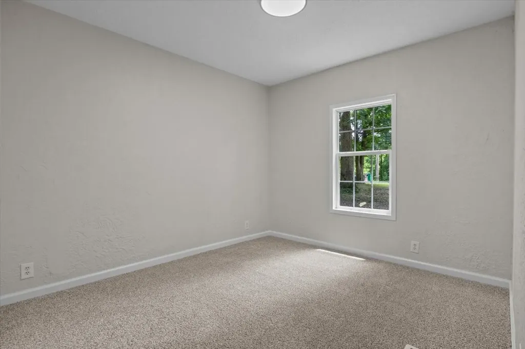 10410 Ridgecrest Drive Bon Aqua TN 37025