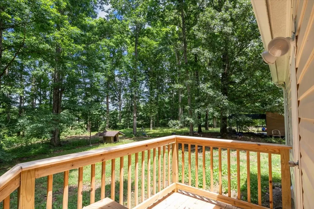 10410 Ridgecrest Drive Bon Aqua TN 37025