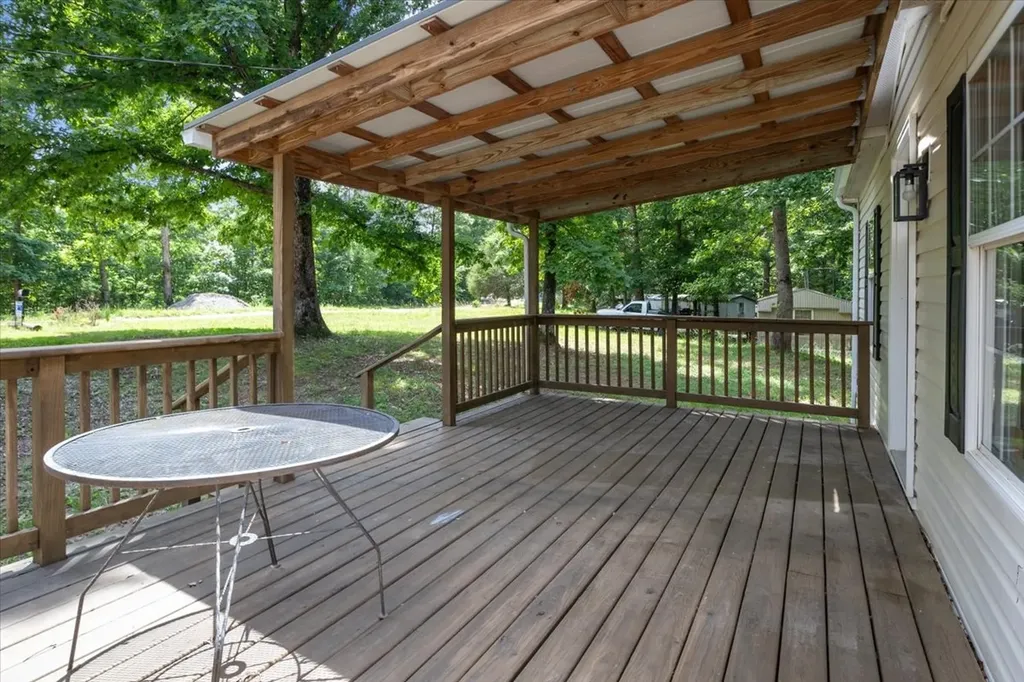 10410 Ridgecrest Drive Bon Aqua TN 37025