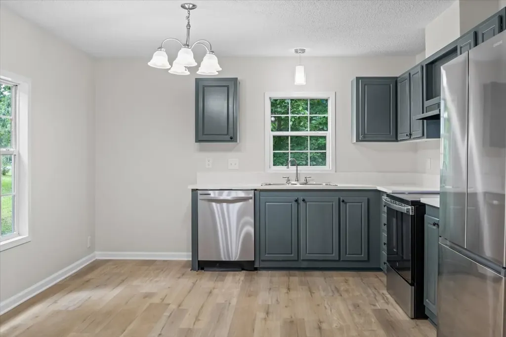 10410 Ridgecrest Drive Bon Aqua TN 37025