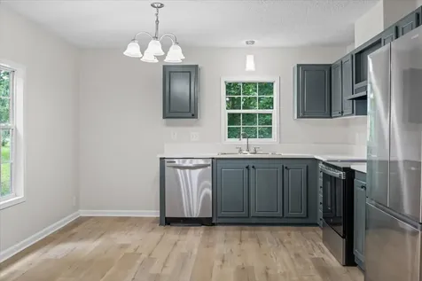 10410 Ridgecrest Drive Bon Aqua TN 37025