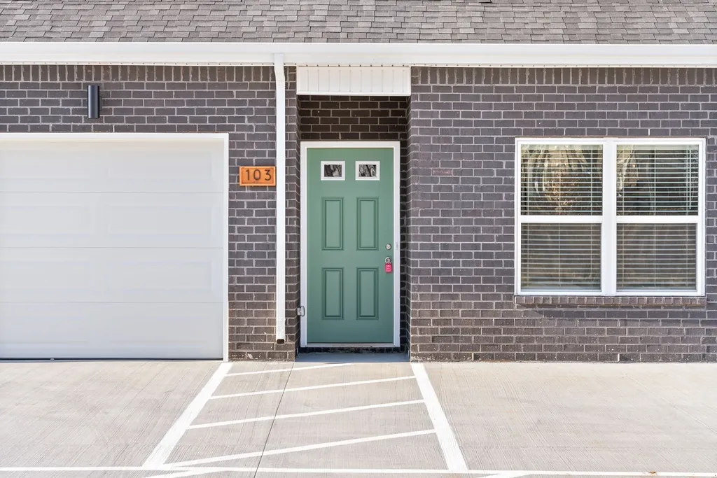 760 Tracy Ln Unit B105 Clarksville TN 37040