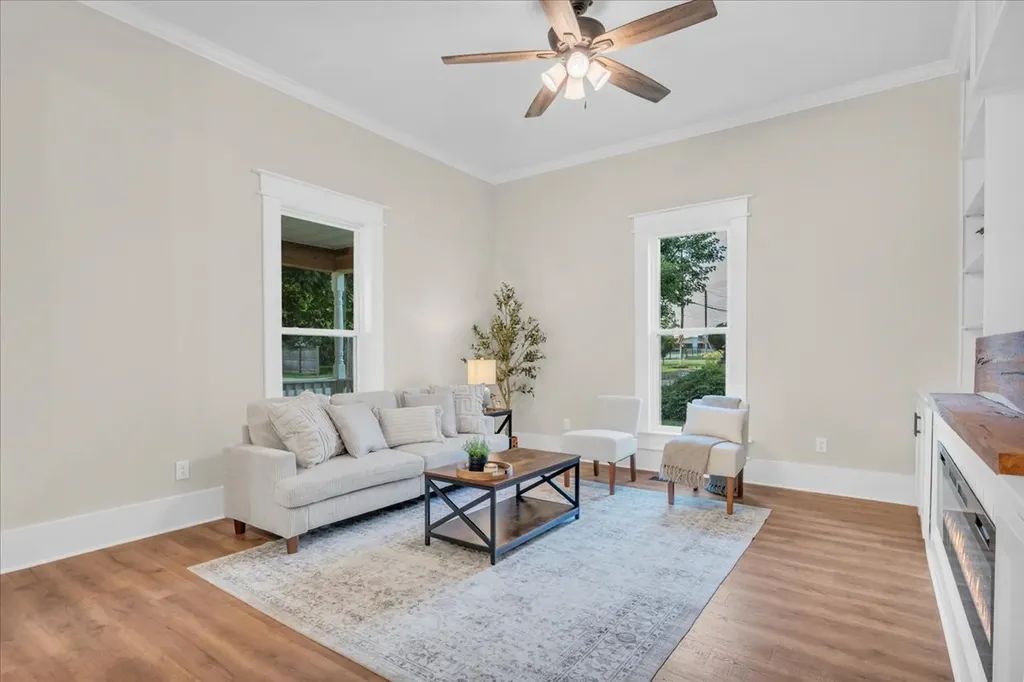 141 N Russell Street Portland TN 37148