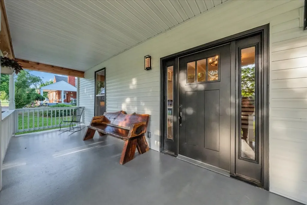 141 N Russell Street Portland TN 37148
