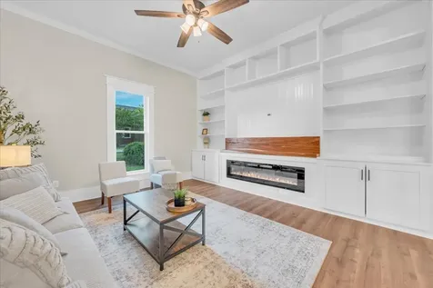 141 N Russell Street Portland TN 37148