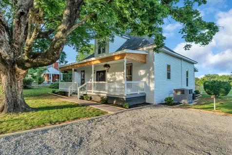 141 N Russell Street Portland TN 37148