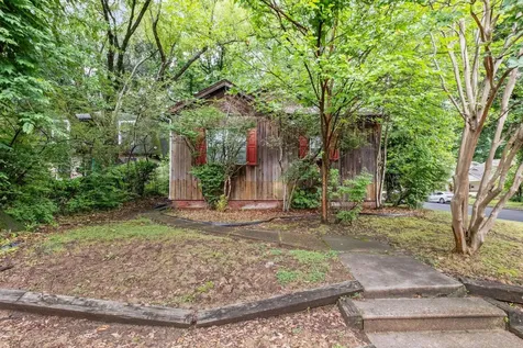 689 Tanglewood Street Memphis TN 38104
