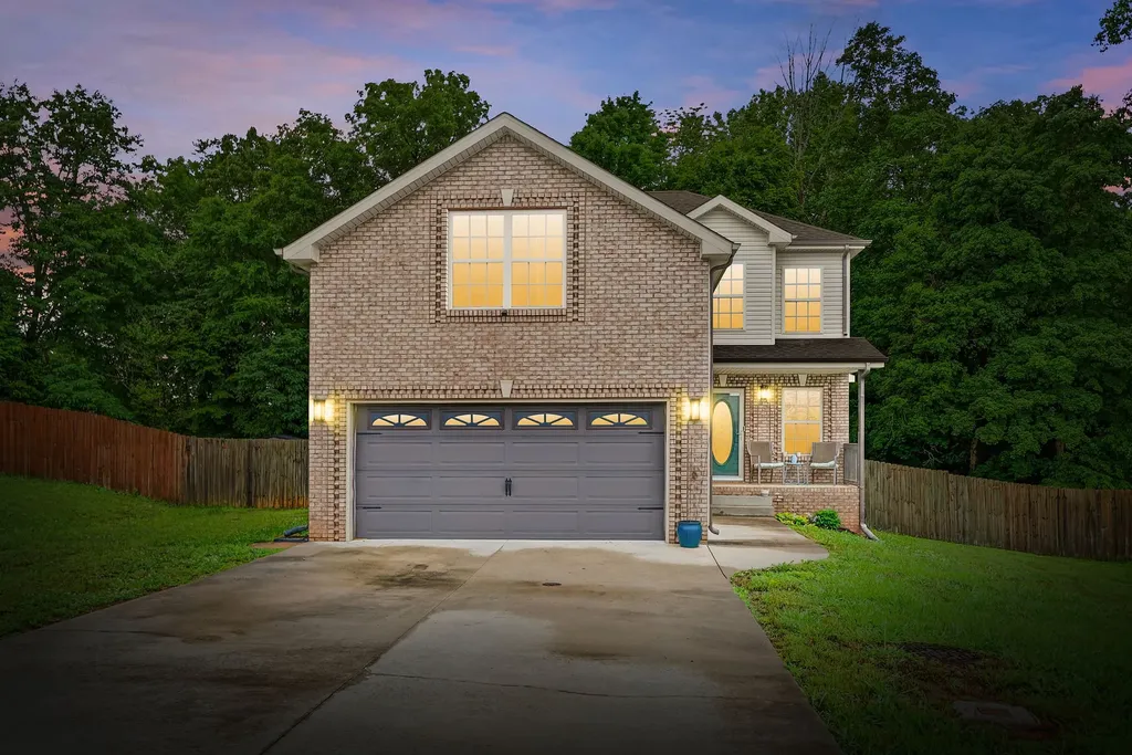 1905 Jackie Lorraine Drive Clarksville TN 37042