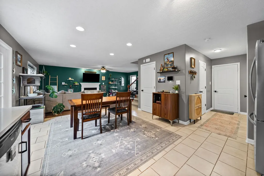1905 Jackie Lorraine Drive Clarksville TN 37042