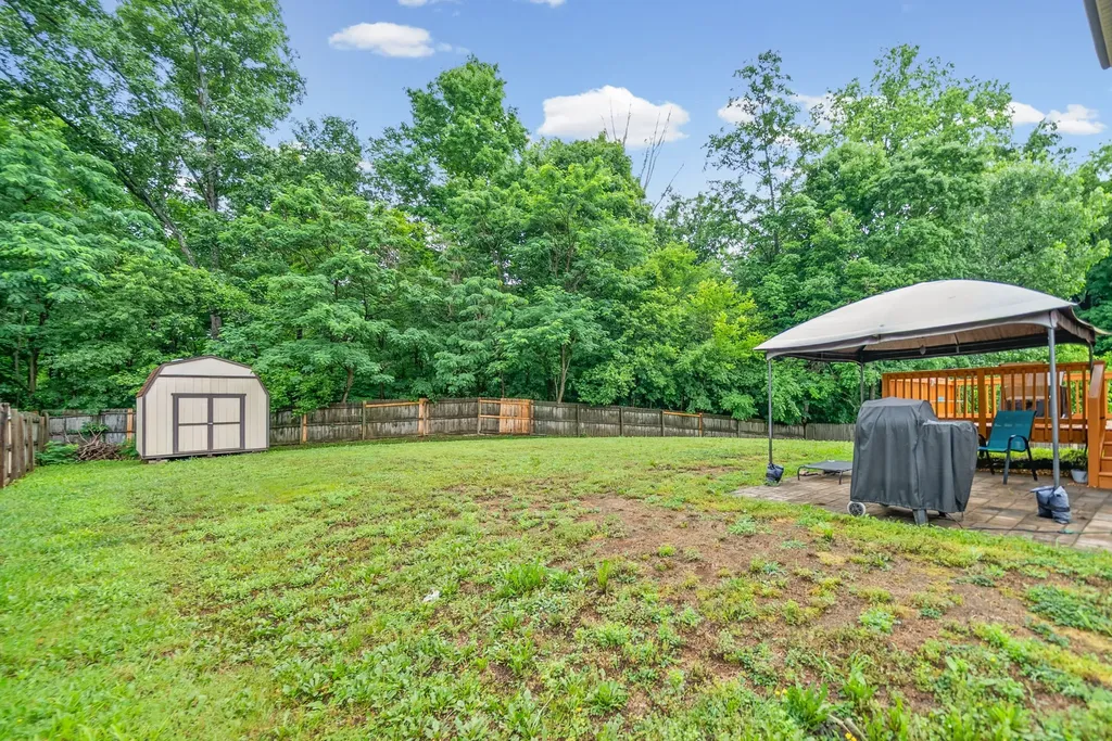 1905 Jackie Lorraine Drive Clarksville TN 37042