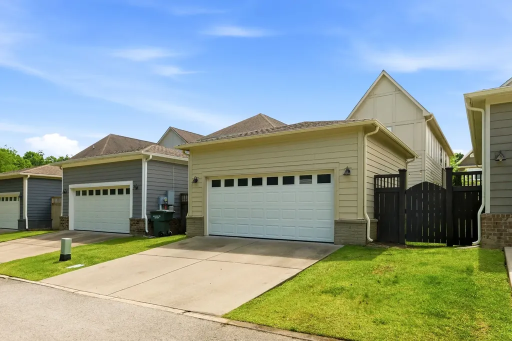 2359 Somerset Valley Drive Antioch TN 37013