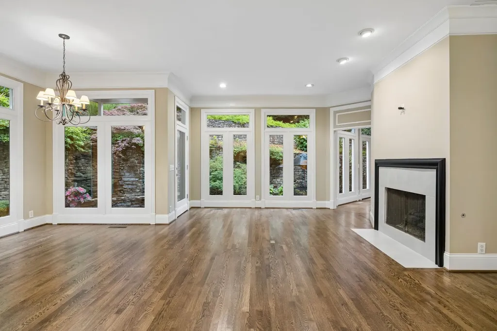 57 Annandale Nashville TN 37215