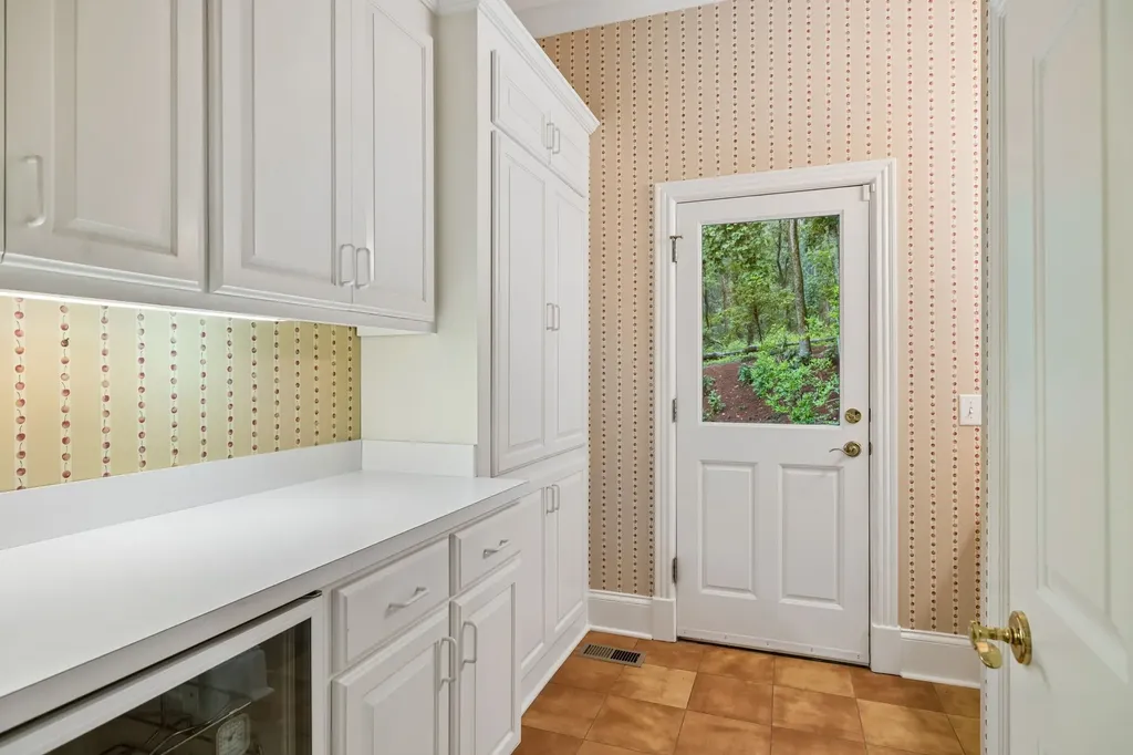 57 Annandale Nashville TN 37215