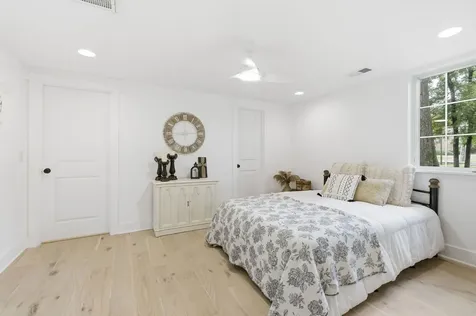 5905 Old Harding Pike Nashville TN 37205
