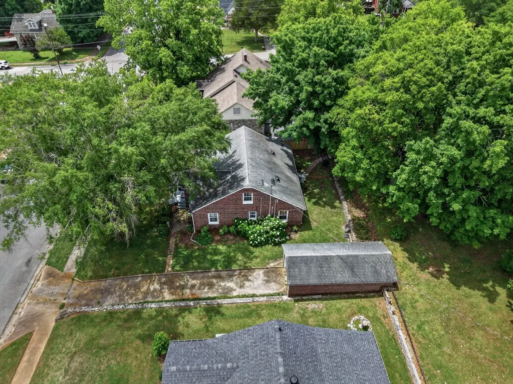 502 4th Avenue Fayetteville TN 37334