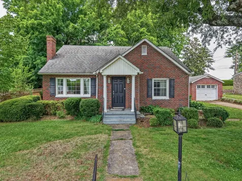 502 4th Avenue Fayetteville TN 37334