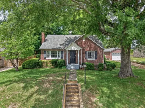 502 4th Avenue Fayetteville TN 37334