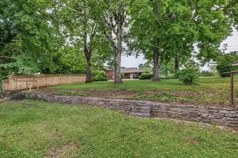 502 4th Avenue Fayetteville TN 37334