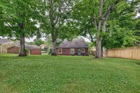 502 4th Avenue Fayetteville TN 37334