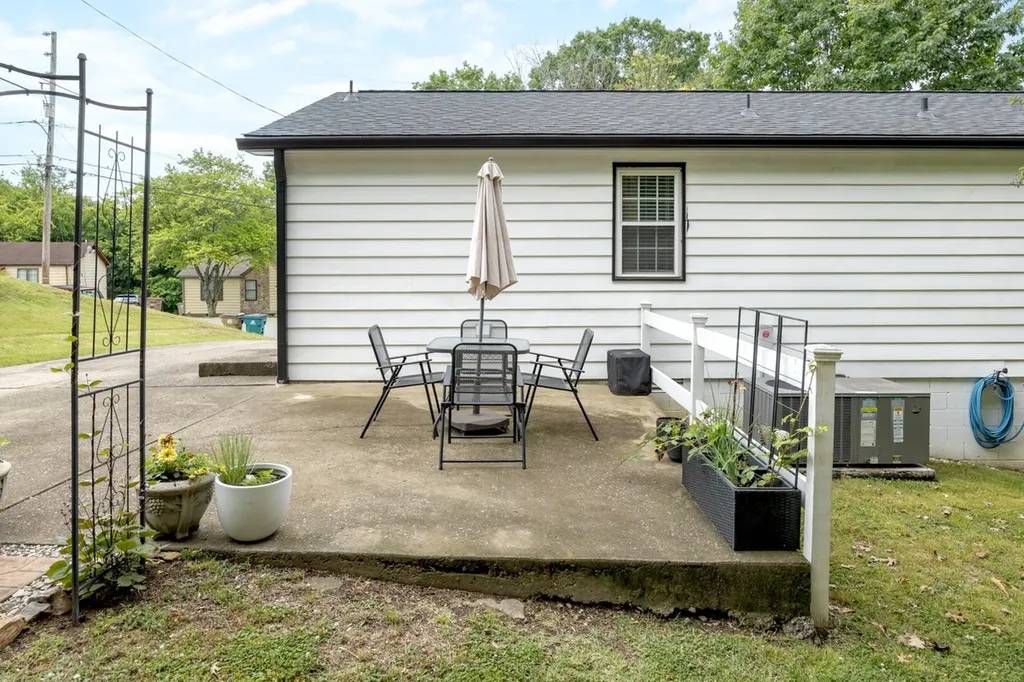 217 Flora Maxwell Road Nashville TN 37211