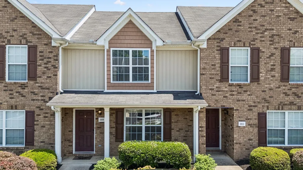 2009 Victory Gallop Lane Murfreesboro TN 37128