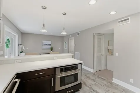 8207 Sawyer Brown Road Nashville TN 37221