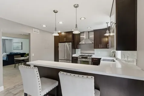 8207 Sawyer Brown Road Nashville TN 37221