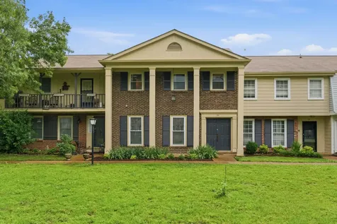 8207 Sawyer Brown Road Nashville TN 37221
