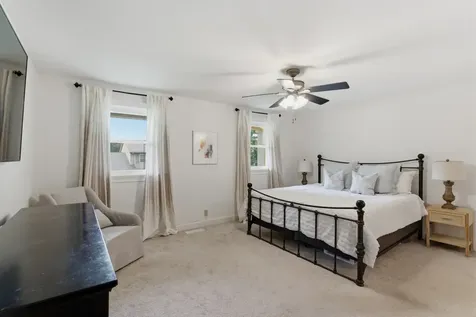 8207 Sawyer Brown Road Nashville TN 37221