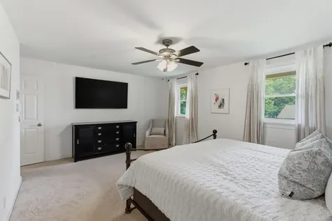 8207 Sawyer Brown Road Nashville TN 37221