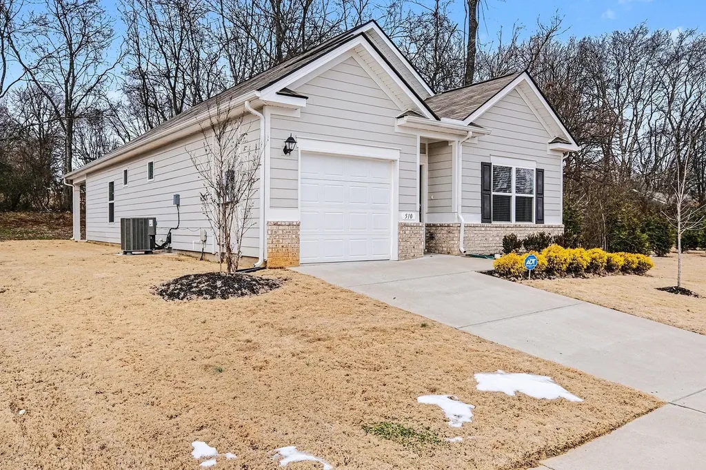 510 Hutton Drive Columbia TN 38401
