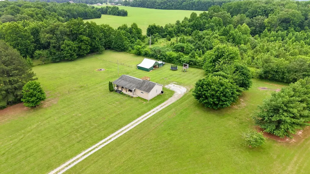 8023 Bethlehem Road Springfield TN 37172