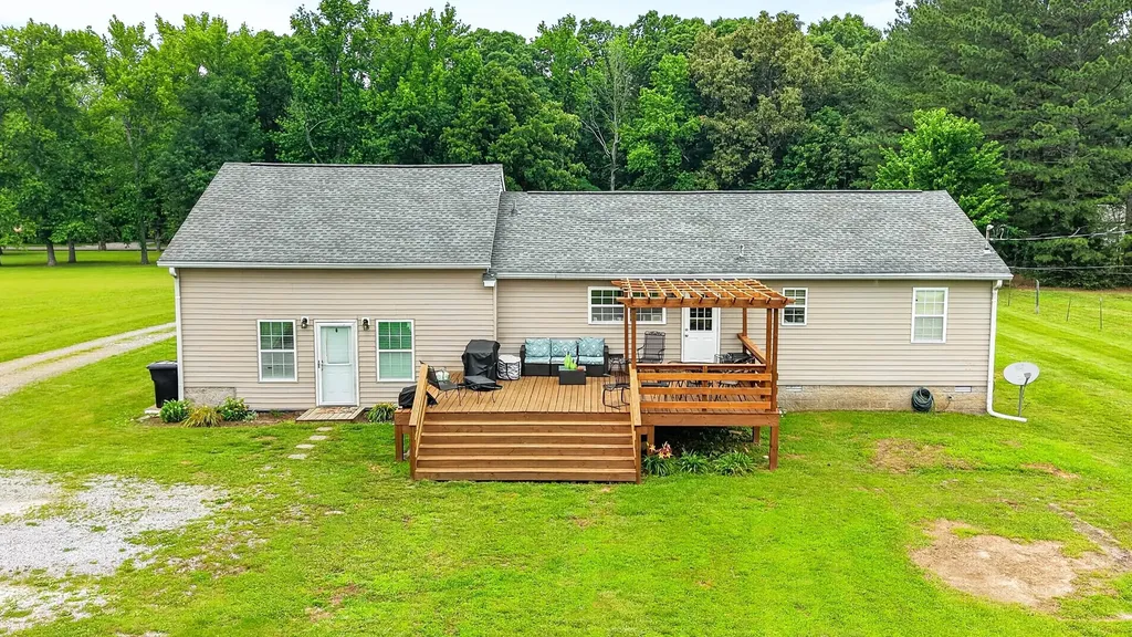 8023 Bethlehem Road Springfield TN 37172
