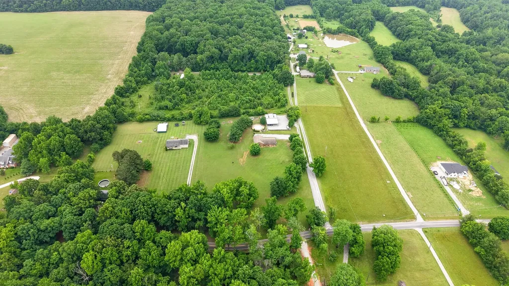 8023 Bethlehem Road Springfield TN 37172