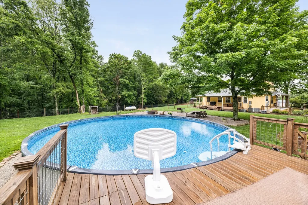 380 Webbs Camp Road Walling TN 38587