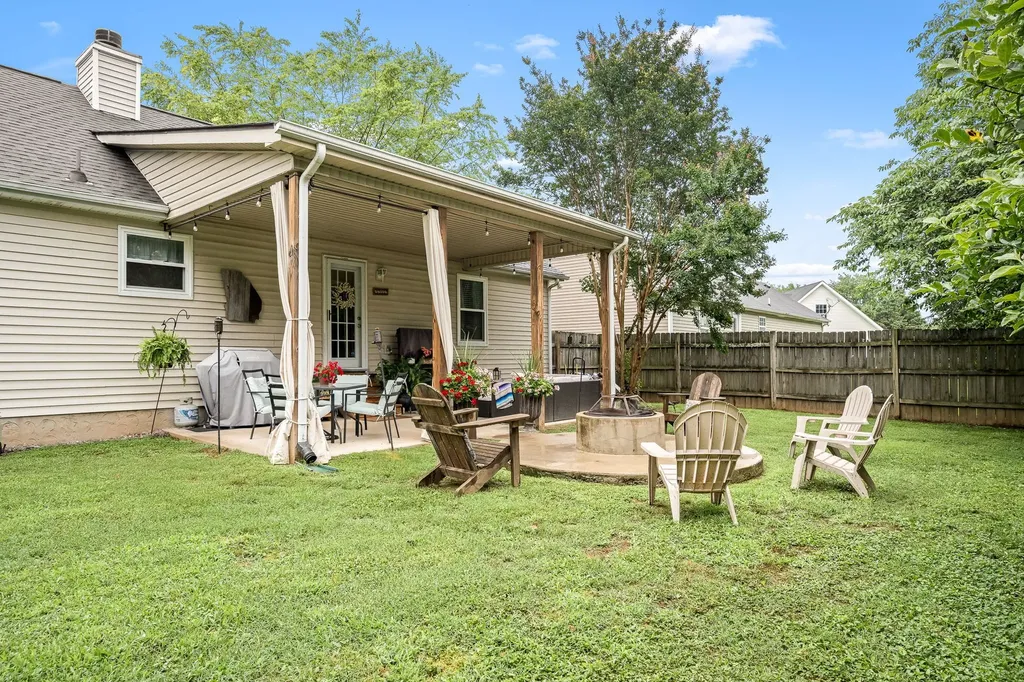 2821 Holsted Drive Murfreesboro TN 37128