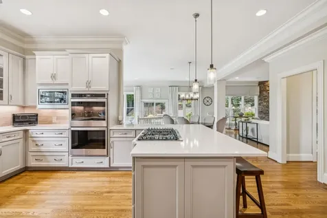 1943 Bristol Court Brentwood TN 37027