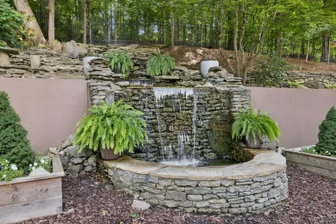 1943 Bristol Court Brentwood TN 37027