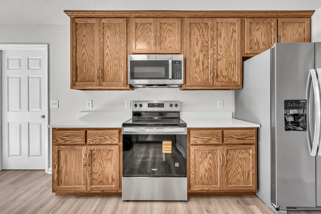 4244 N Woodstock Drive Clarksville TN 37040