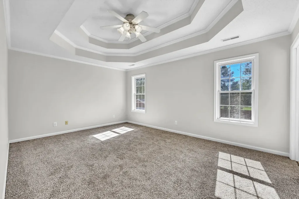 4244 N Woodstock Drive Clarksville TN 37040